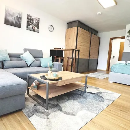 Moderne, 1-Zimmer Ferienwohnung Mit Bergblick Oy-Mittelberg Exterior photo